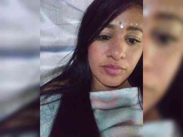 Letty33 webcam