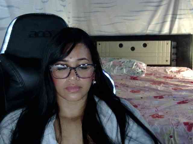 Letty33 webcam