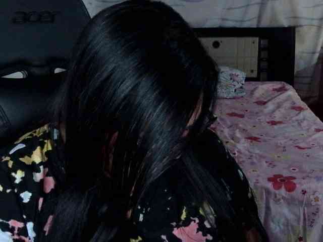 Letty33 webcam