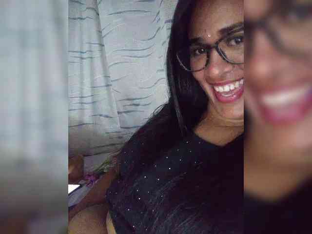 Letty33 webcam