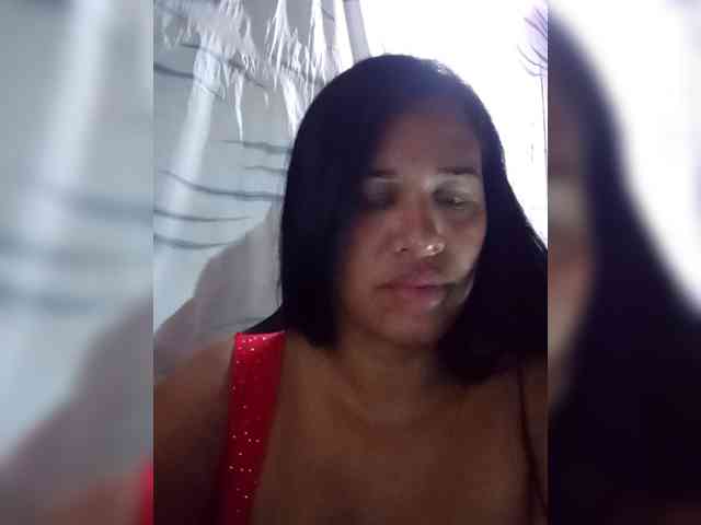 Letty33 webcam