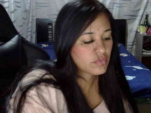 Letty33 webcam
