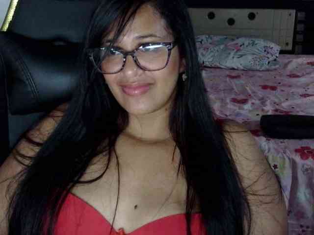 Letty33 webcam