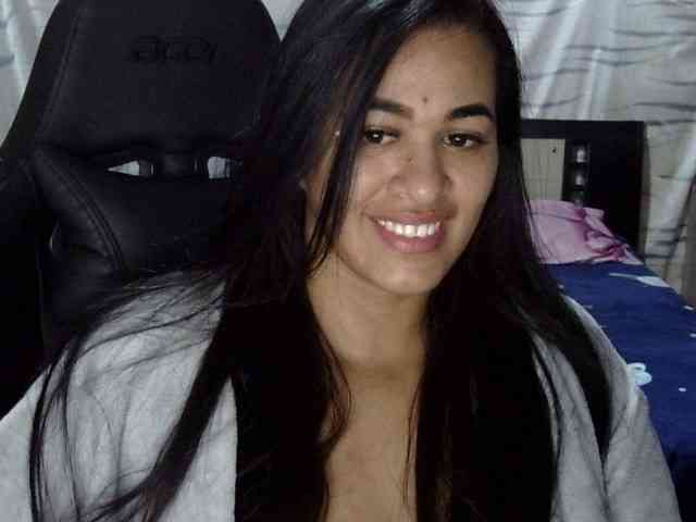 Letty33's webcam live show