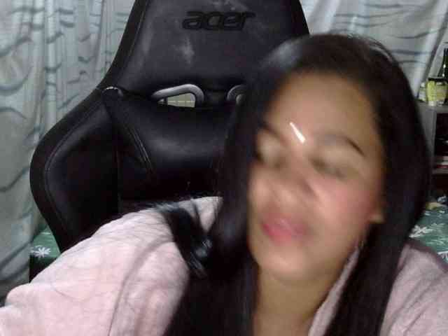 Letty33 webcam
