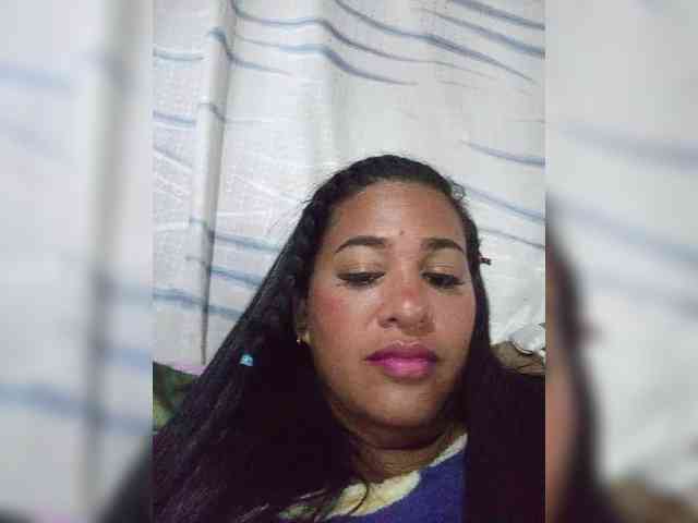 Letty33 webcam
