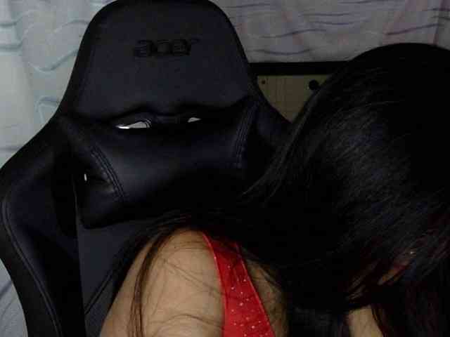 Letty33 webcam