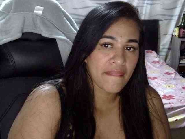 Letty33 webcam