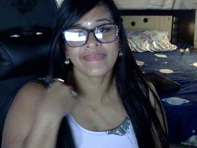 Letty33 webcam