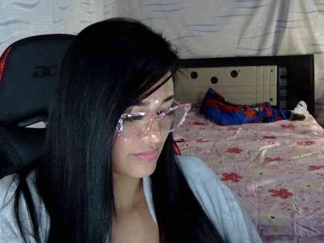 Letty33 webcam