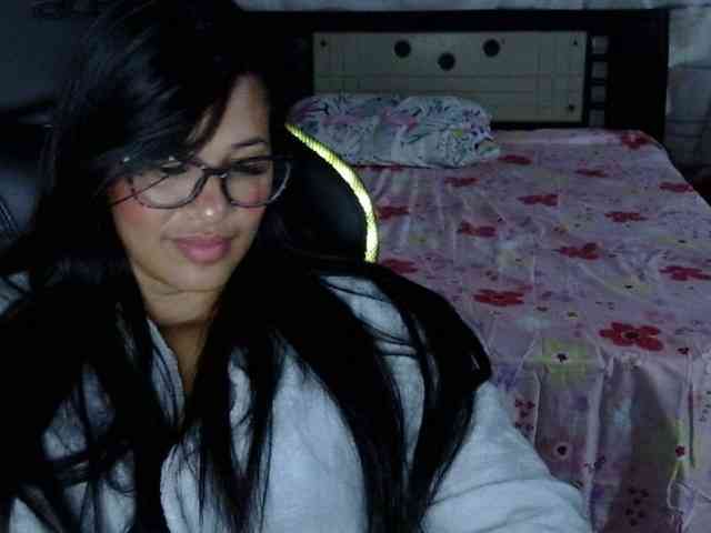 Letty33 webcam