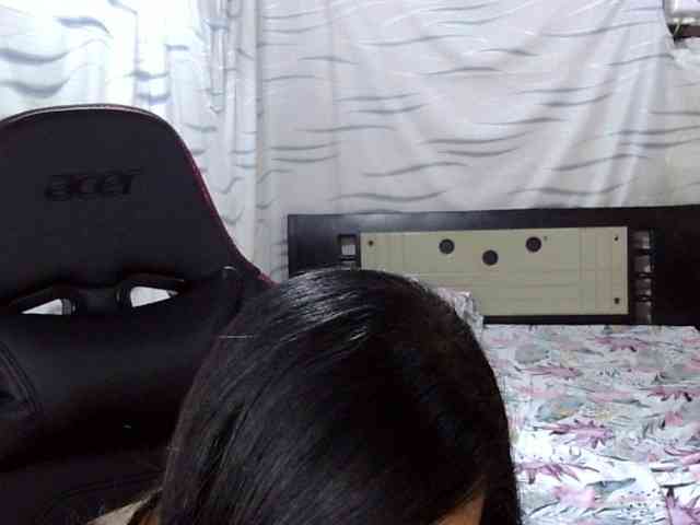 Letty33 webcam