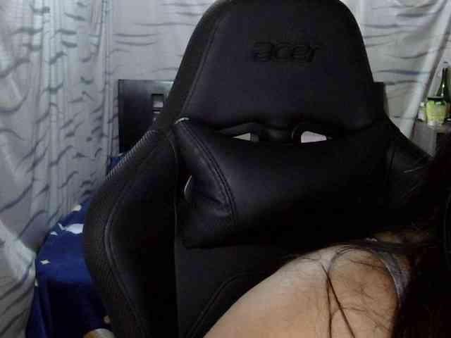 Letty33 webcam