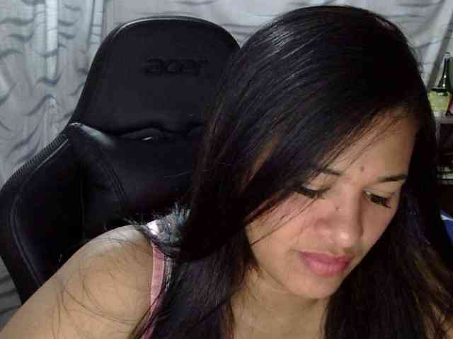 Letty33 webcam