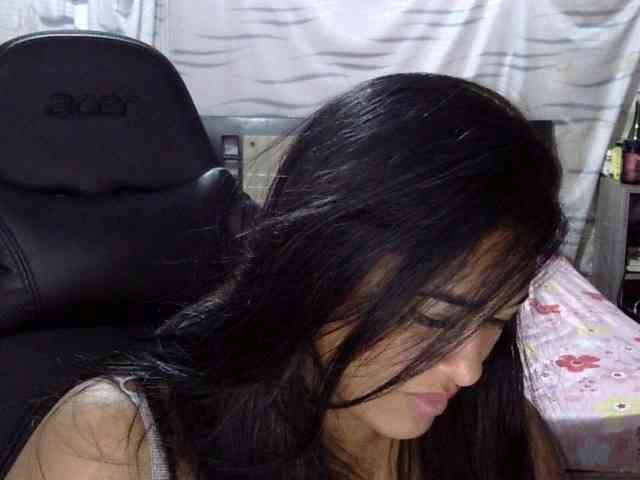 Letty33 webcam