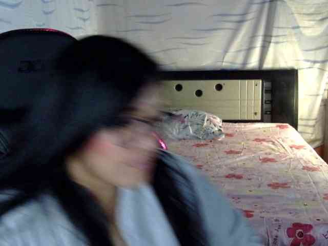 Letty33 webcam