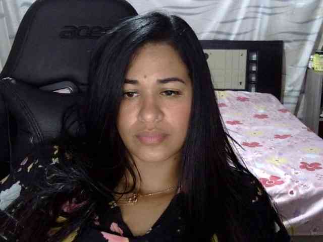 Letty33 webcam