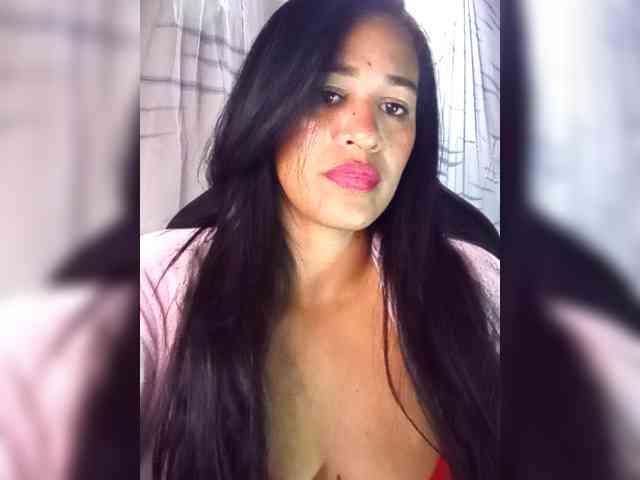 Letty33 webcam