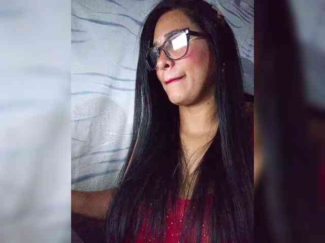 Letty33 webcam