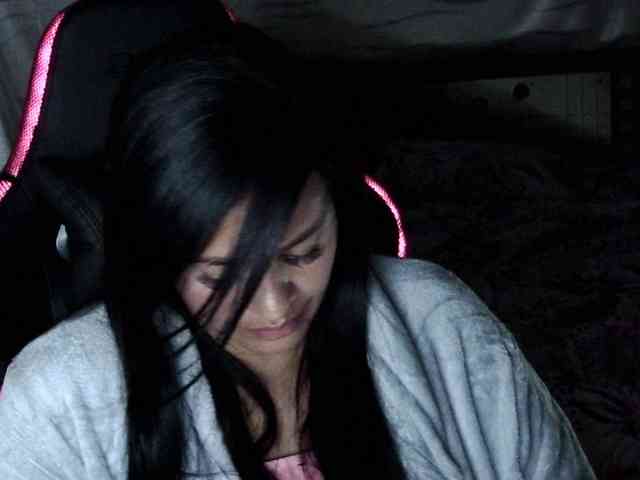 Letty33 webcam