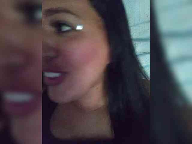 Letty33 webcam