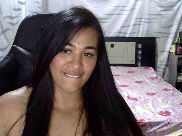 Letty33 webcam