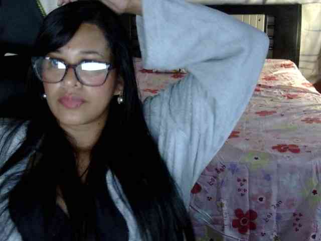 Letty33 webcam