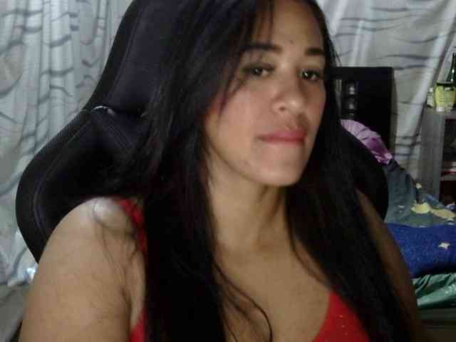 Letty33 webcam