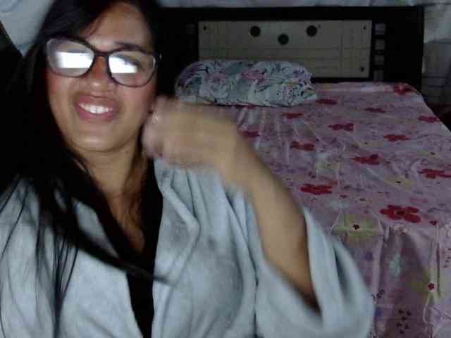 Letty33 webcam