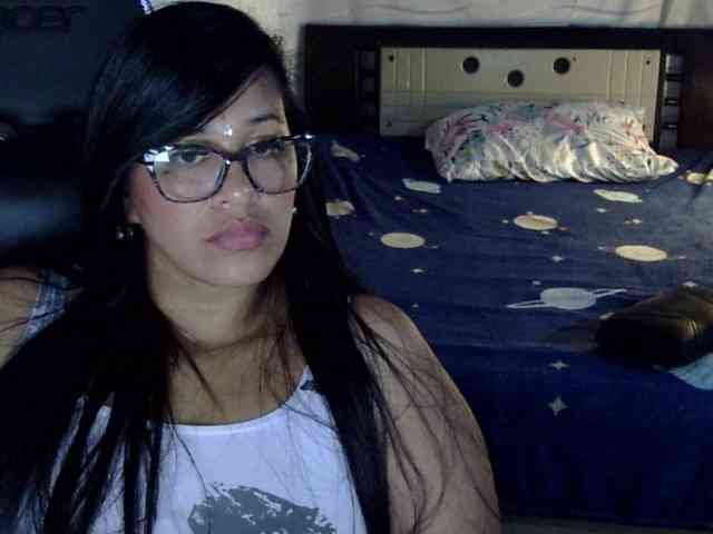 Letty33 webcam