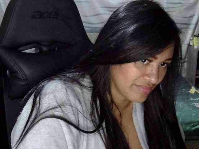 Letty33 webcam