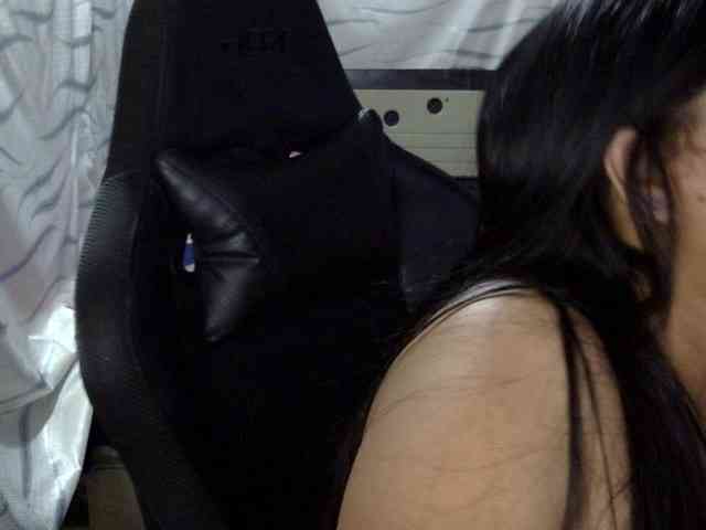 Letty33 webcam