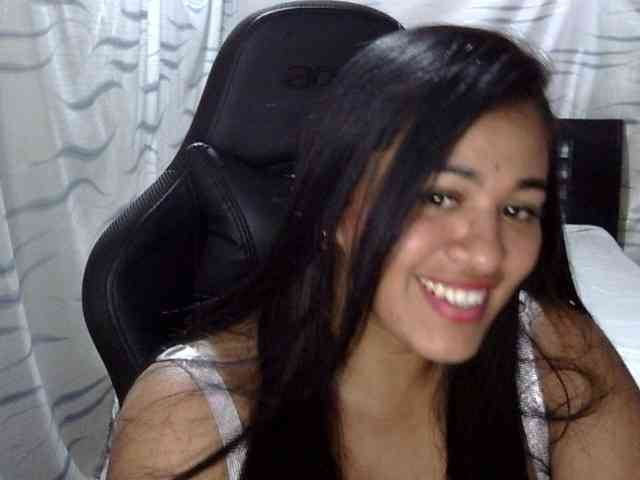 Letty33 webcam