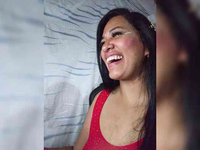 Letty33 webcam