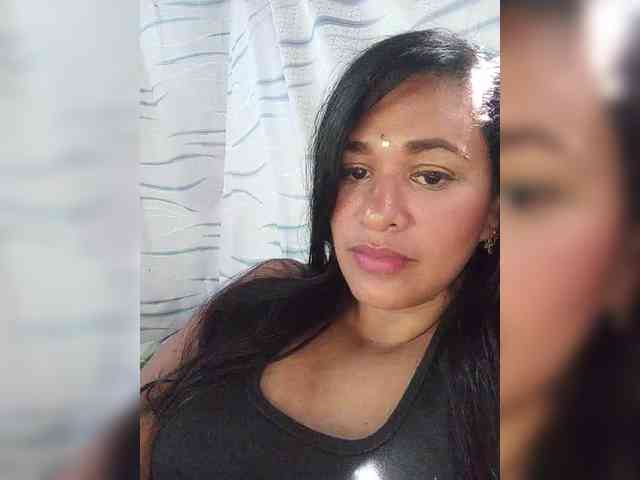 Letty33 webcam