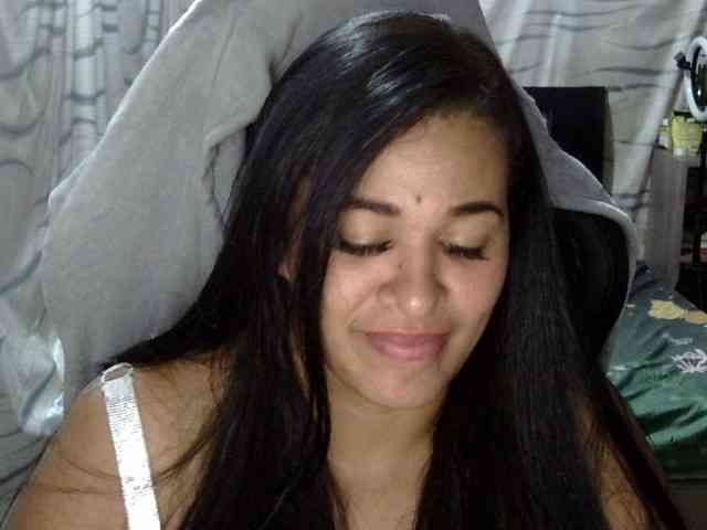 Letty33 webcam