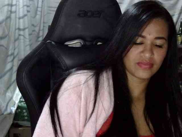Letty33 webcam