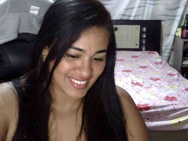 Letty33 webcam