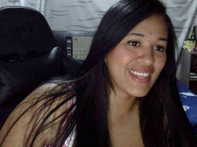Letty33 webcam