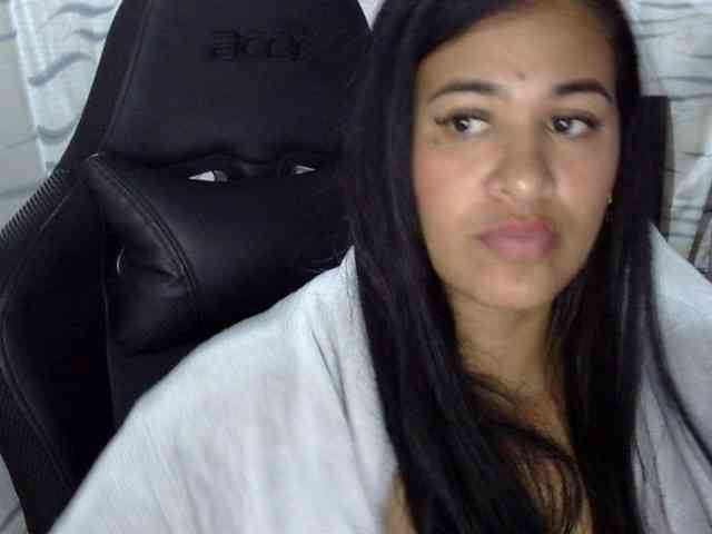 Letty33 webcam