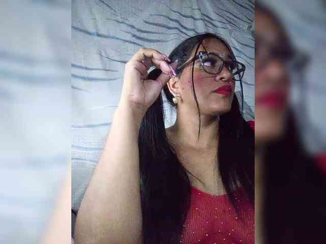 Letty33 webcam