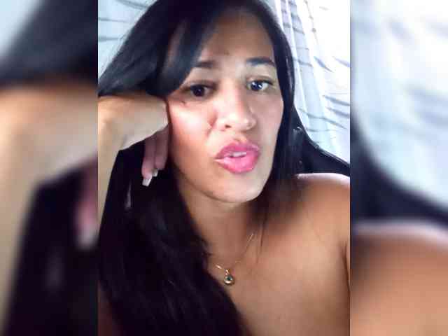 Letty33 webcam