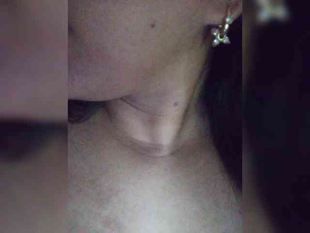 Letty33 webcam