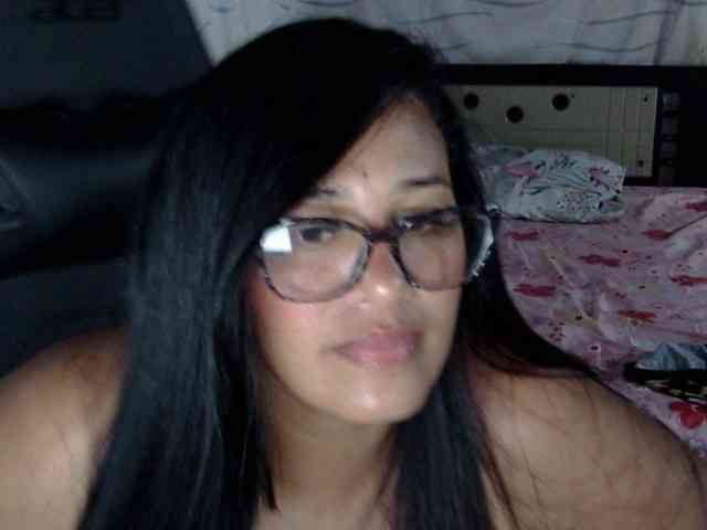 Letty33 webcam