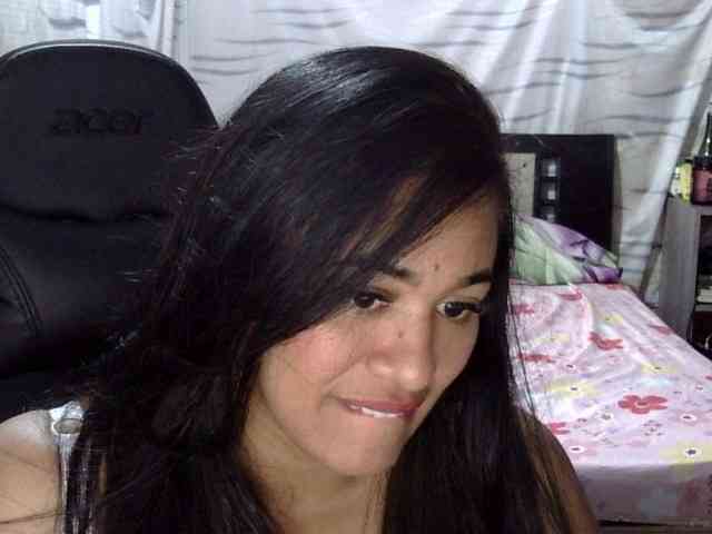 Letty33 webcam