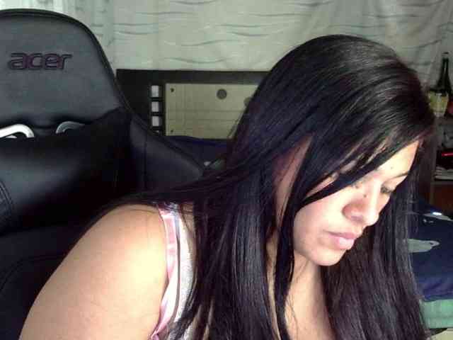 Letty33 webcam