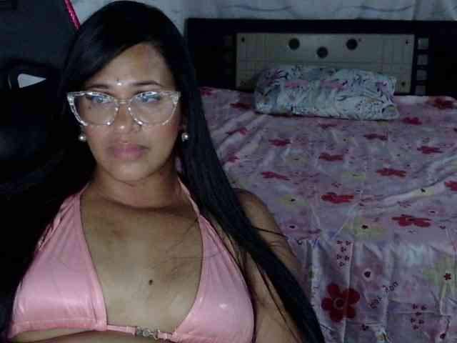 Letty33 webcam