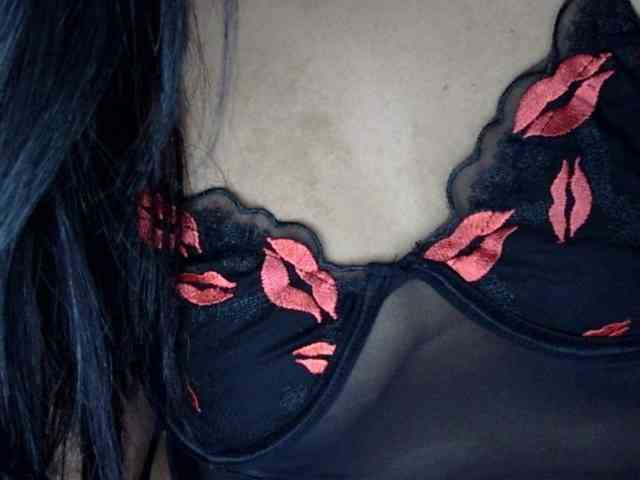 Letty33 webcam