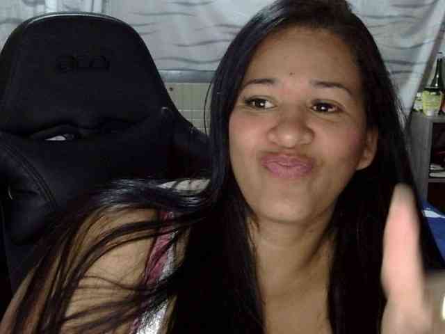 Letty33 webcam