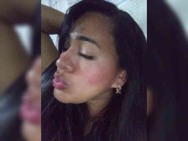 Letty33 webcam